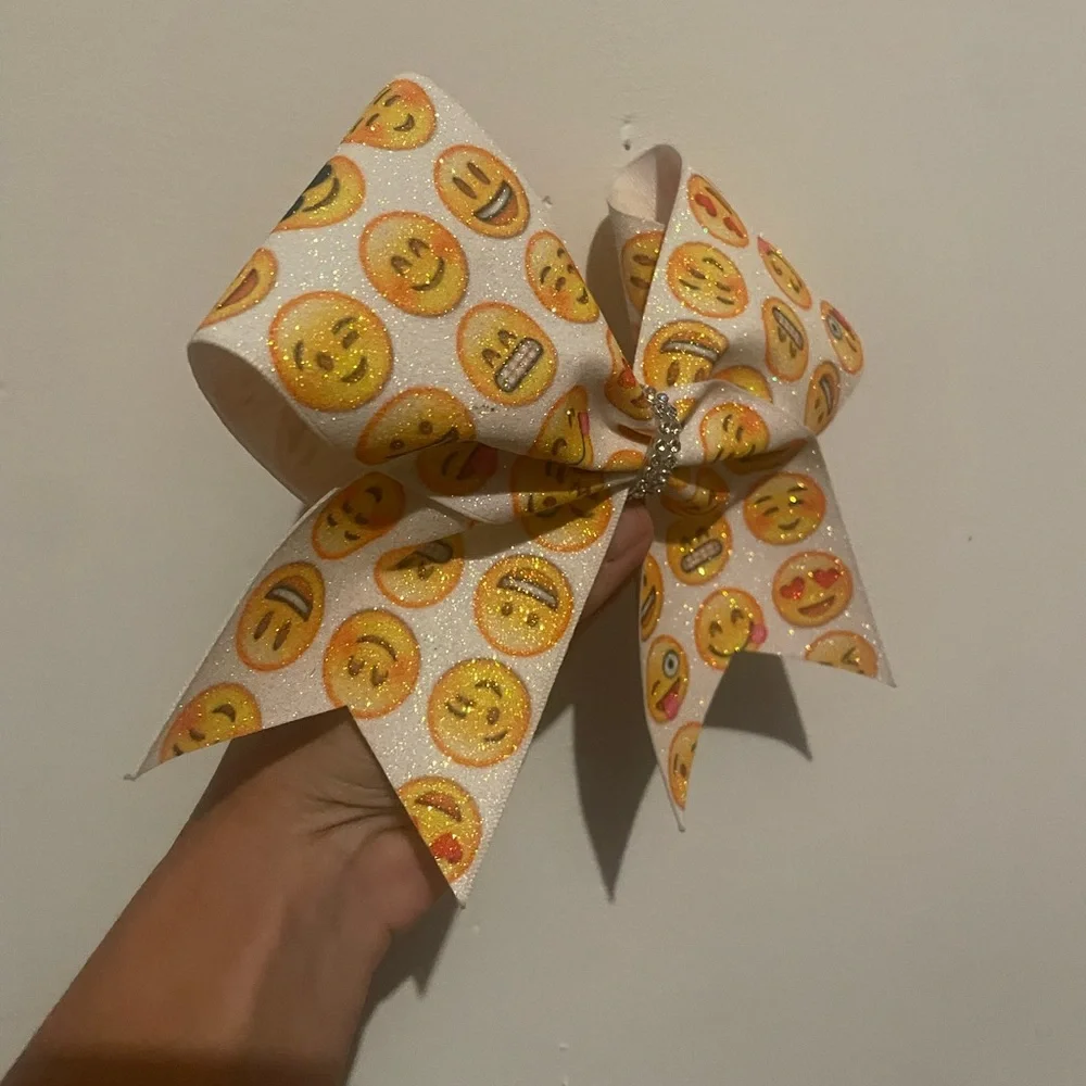 Emoji Cheerleading Bow‎